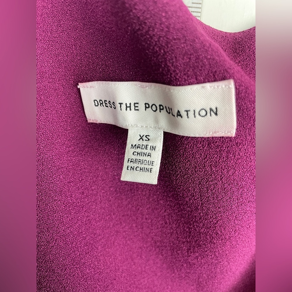 Elegant Magenta Midi Dress - Picture 7 of 13